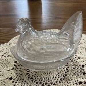 Vintage Clear Glass Hen on Nest Dish - Decorative Covered Candy Dish